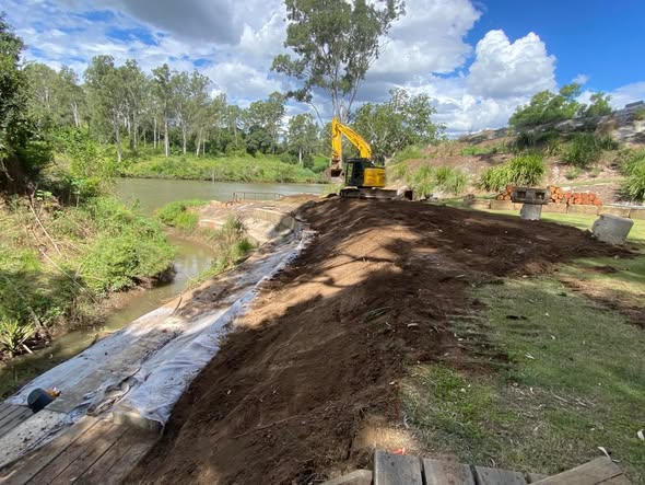 Barellan Earthmoving earthmoving job