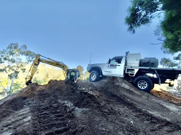 Barellan Earthmoving earthmoving job